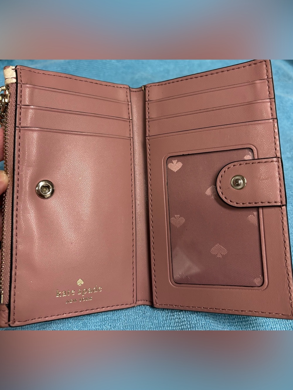kate spade Briar Lane floral wallet with key chain - Picture 3 of 5